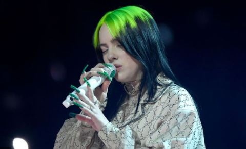 Певицата Били Айлиш предвижда две големи турнета през следващата година
Въпреки